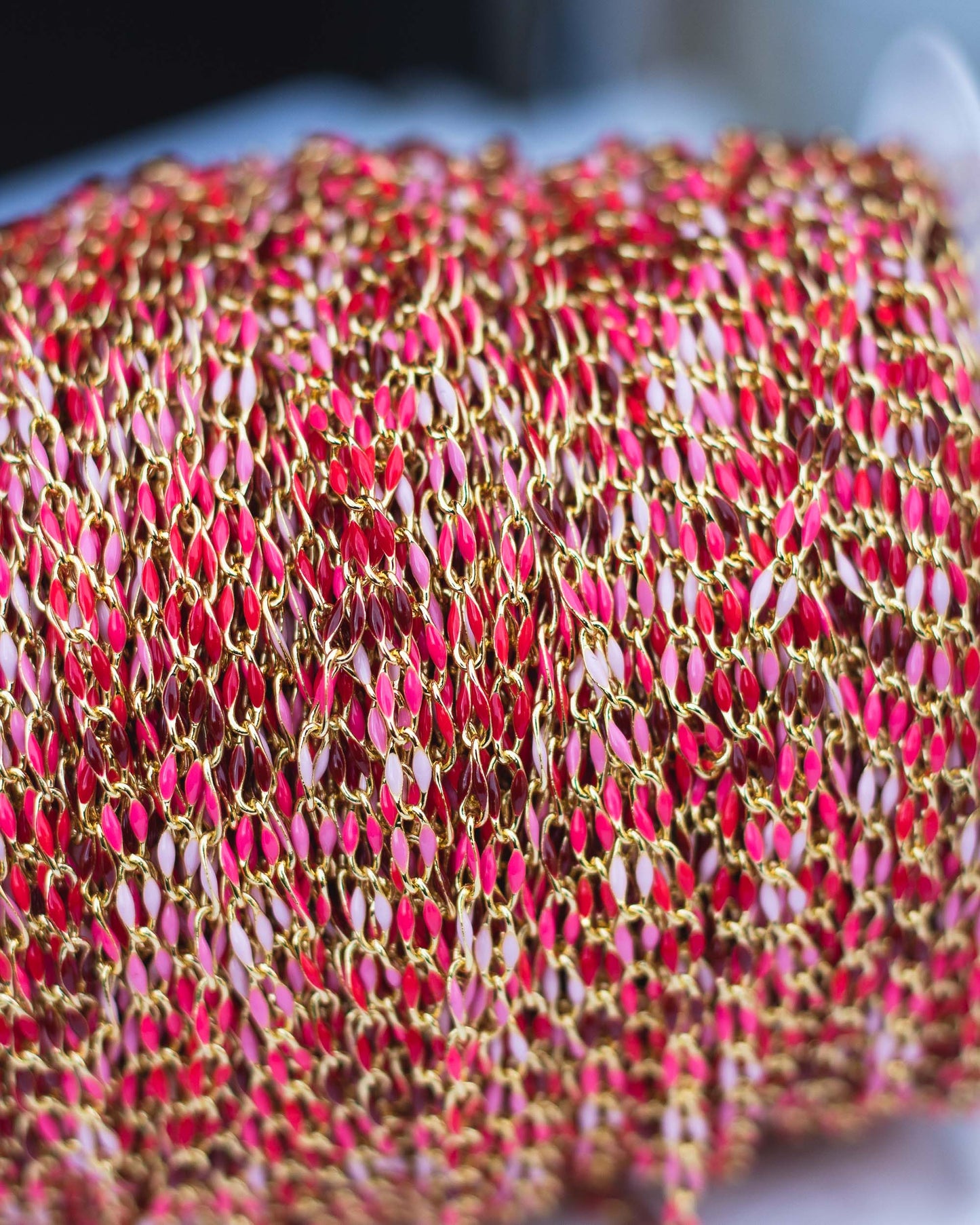 Reds Ombre Enamel Chain, GP141