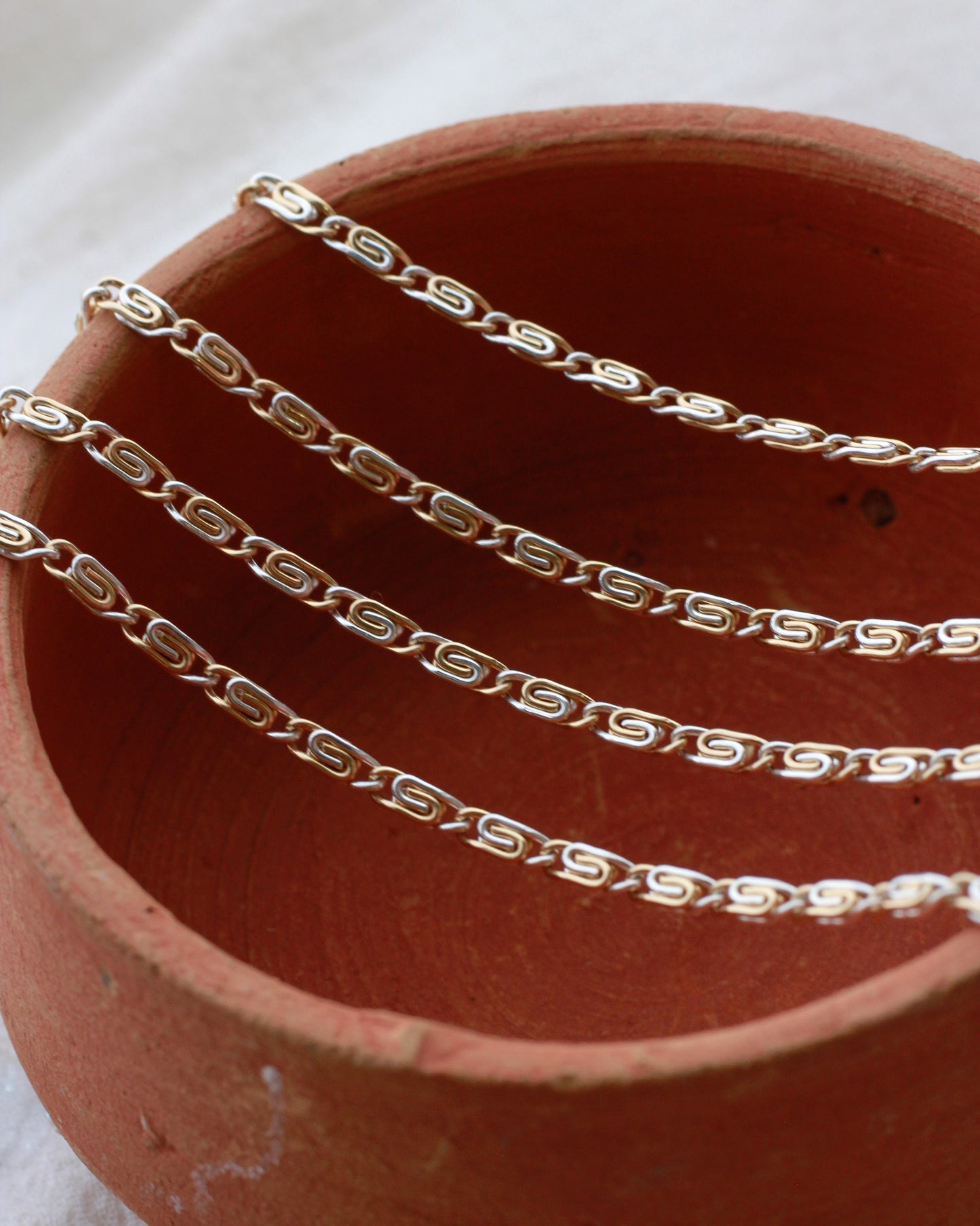 3.3mm Alternating Mixed Metal Scroll Chain, M268