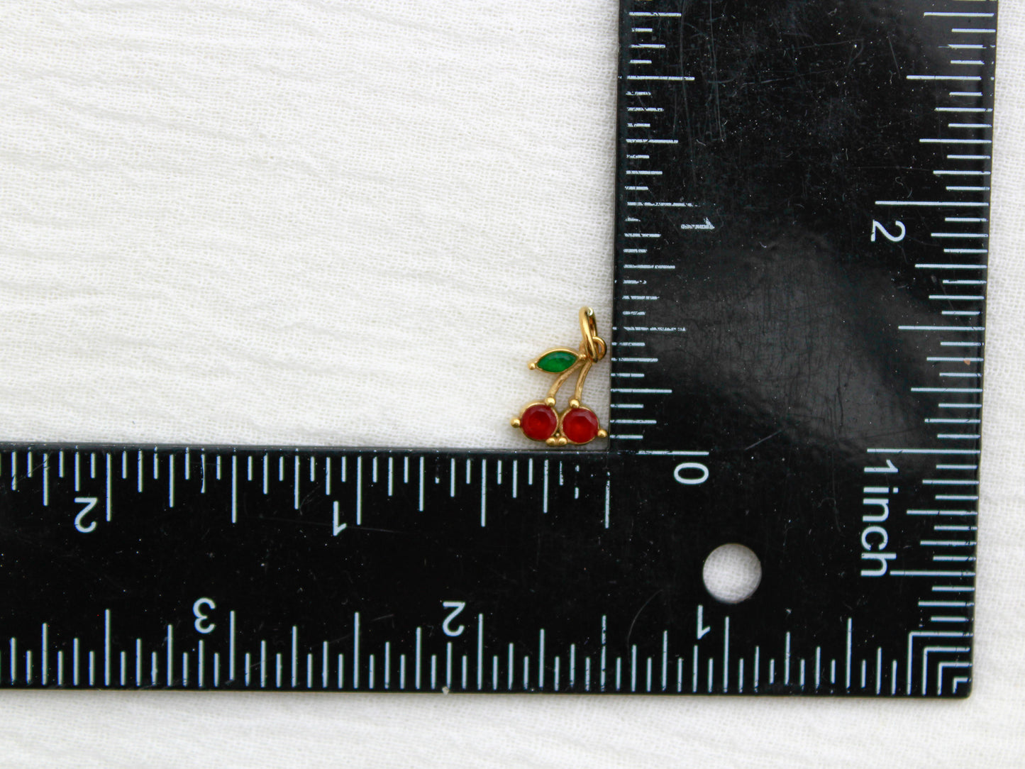 Cherry PVD Charm, CH320