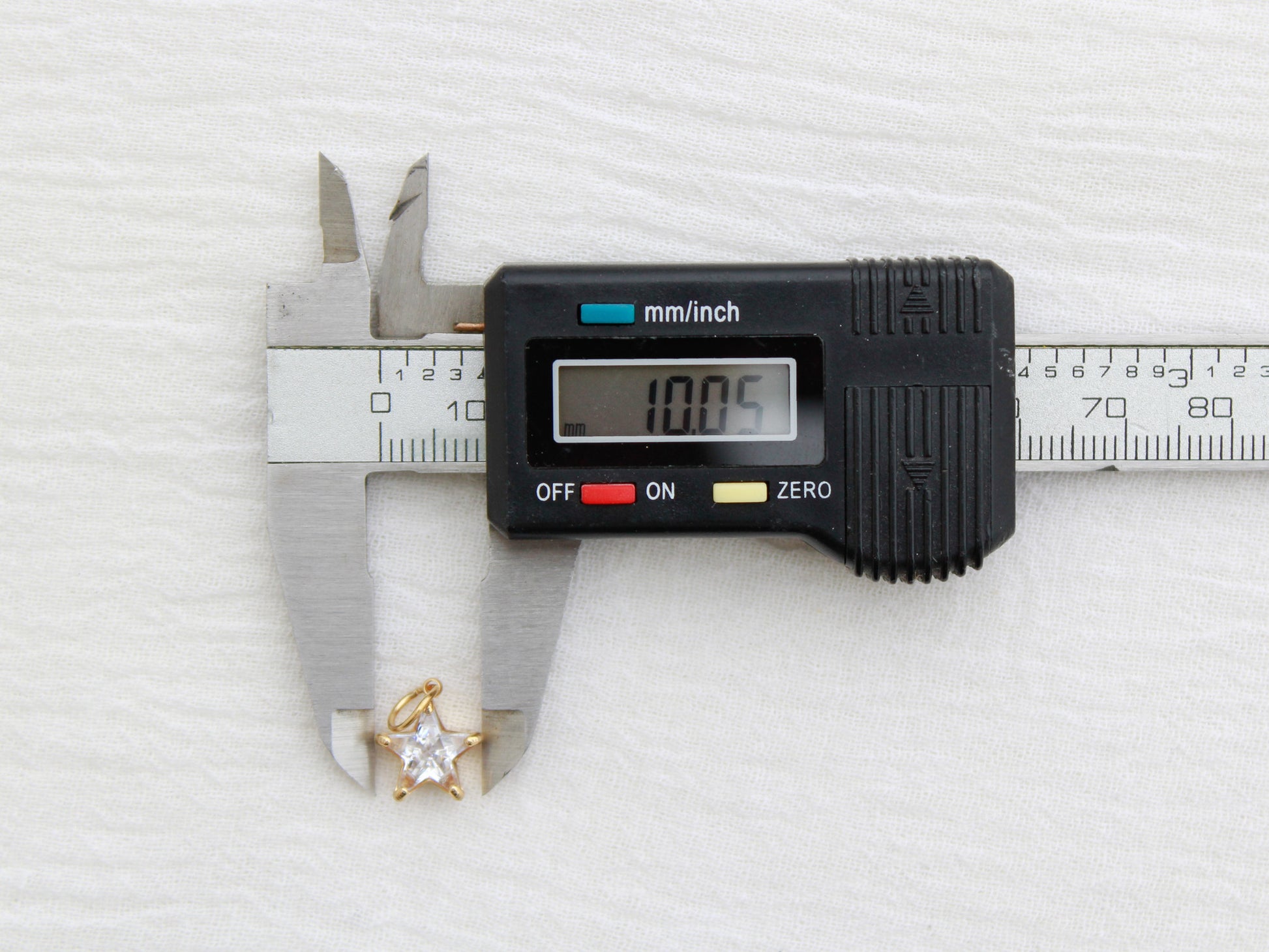 Star PVD Charm, White Zircon, CH321