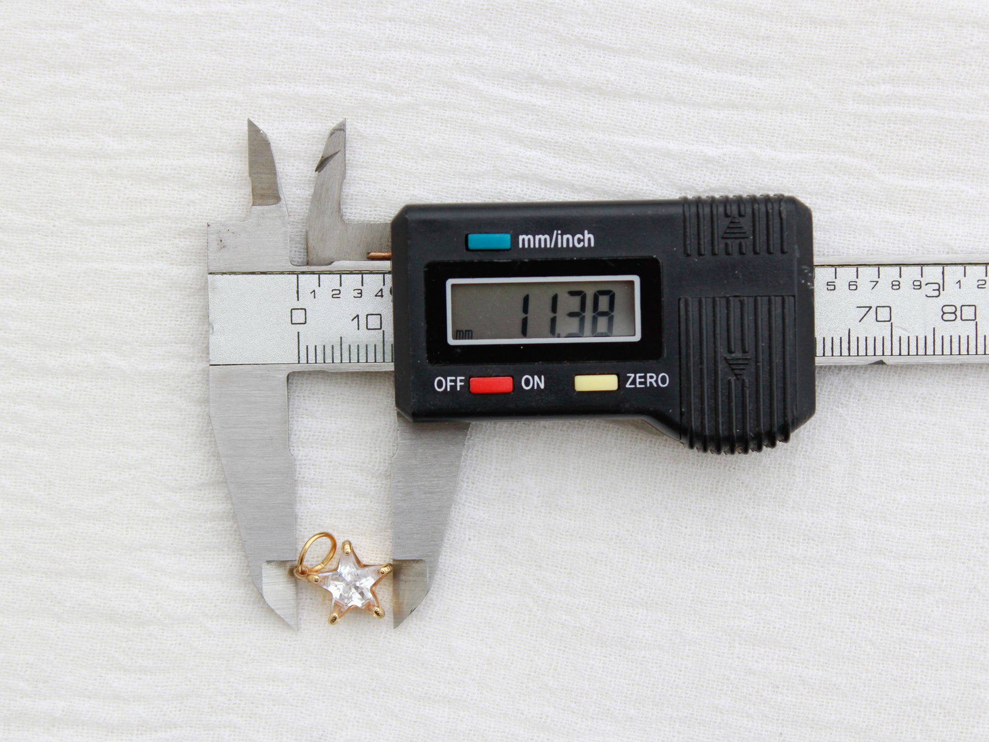 Star PVD Charm, White Zircon, CH321