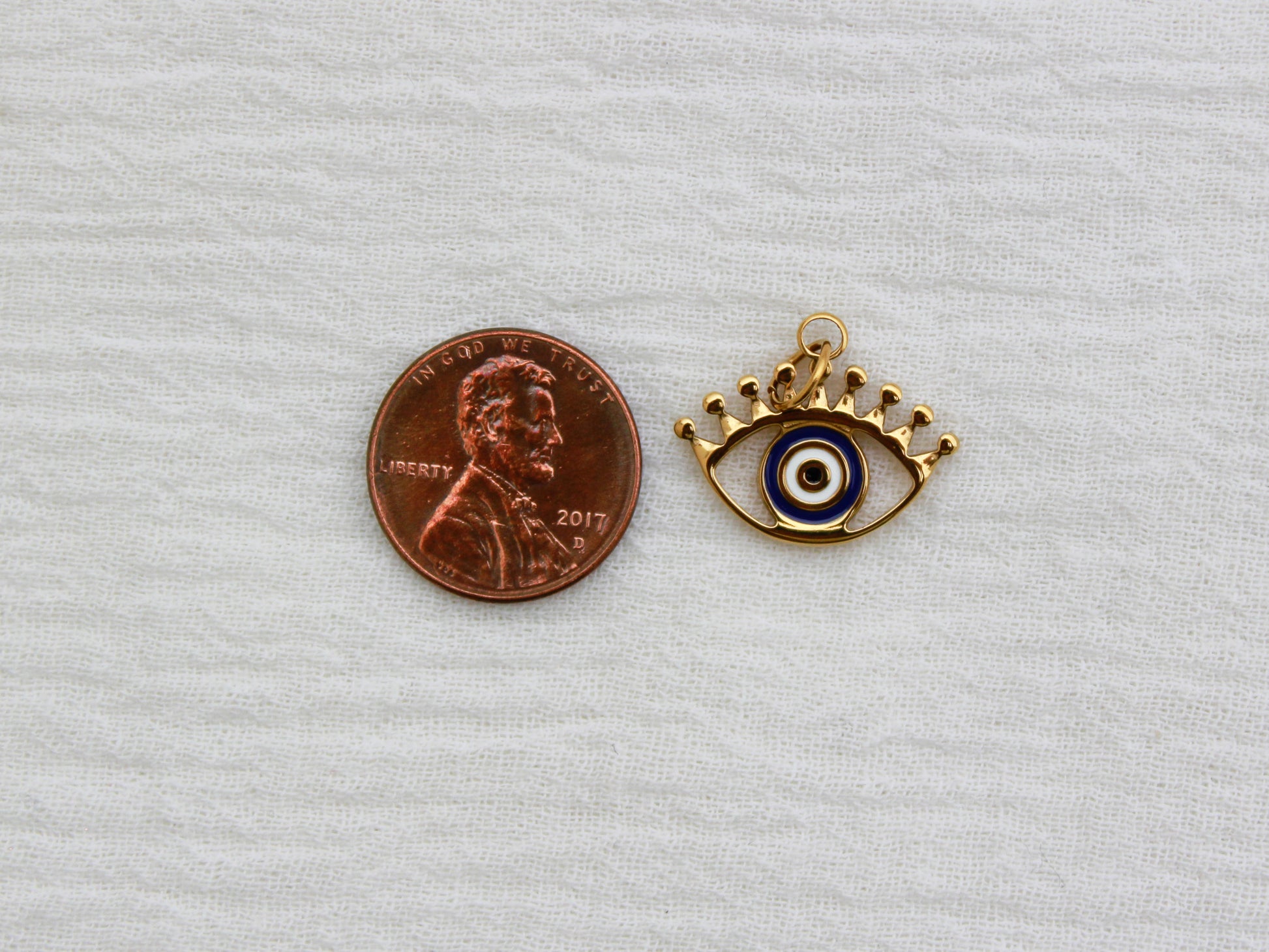 Eye PVD Charm, CH323