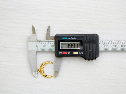 Crescent PVD Charm, CH331