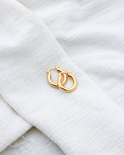19.5mm Chunky Gold Plated Hoop Earrings, E18