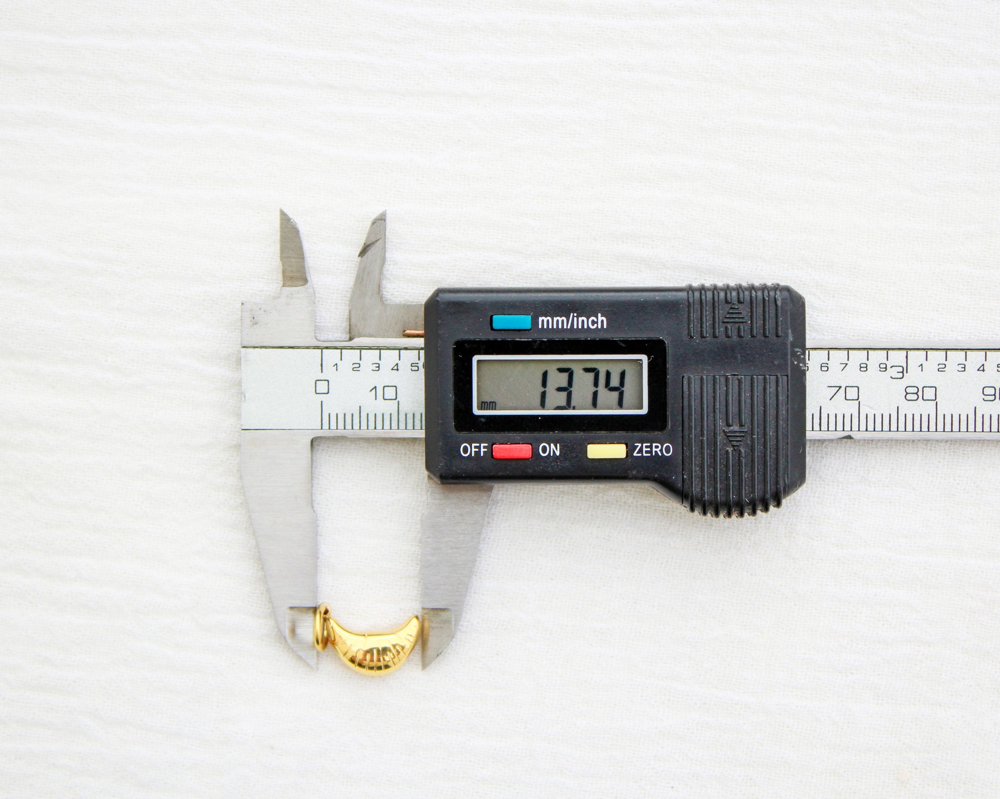 Croissant PVD Charm, CH340