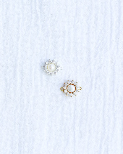 Freshwater White Pearl CZ Connector, CN203