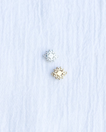Freshwater White Pearl CZ Connector, CN203