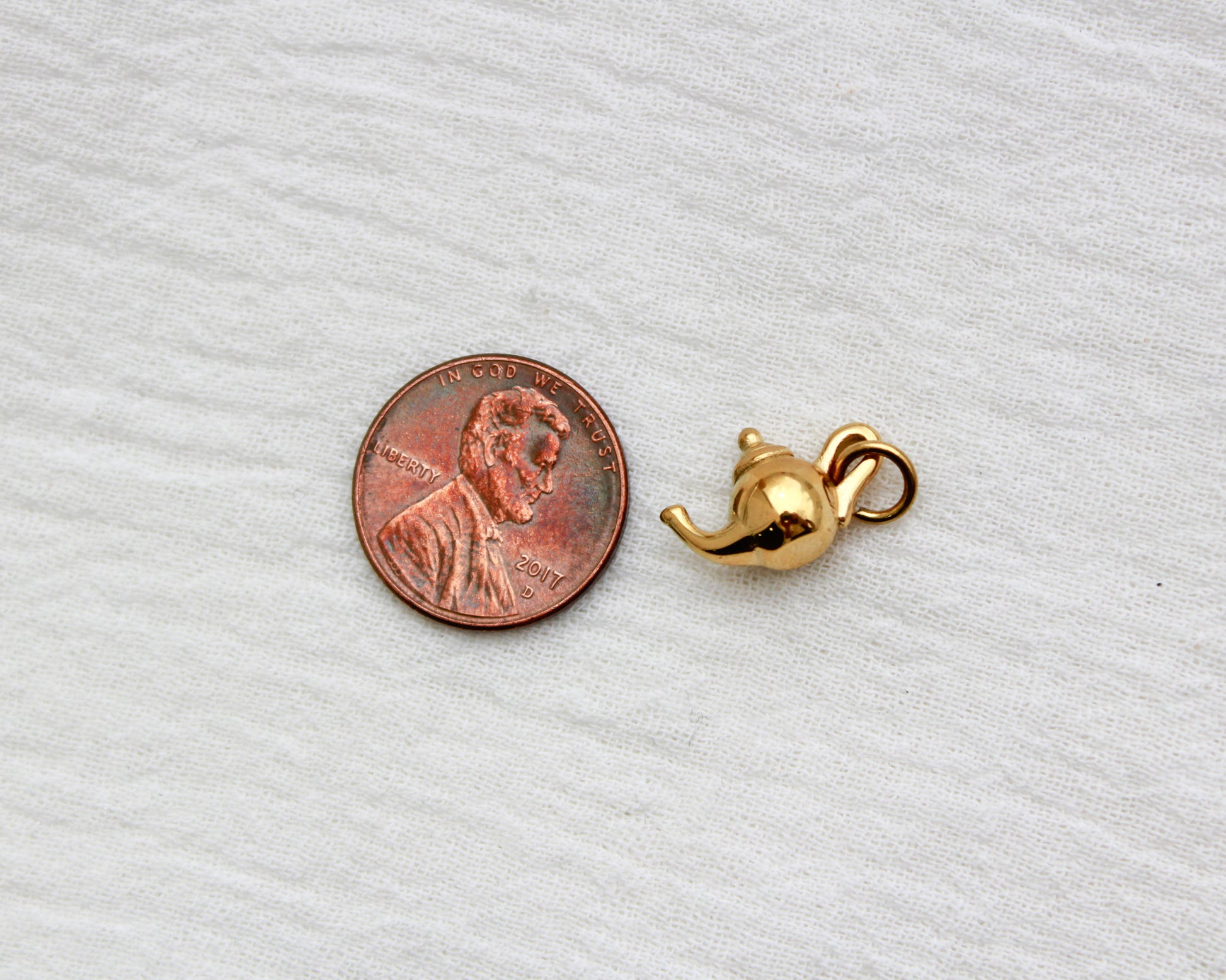 Teapot PVD Charm, CH342