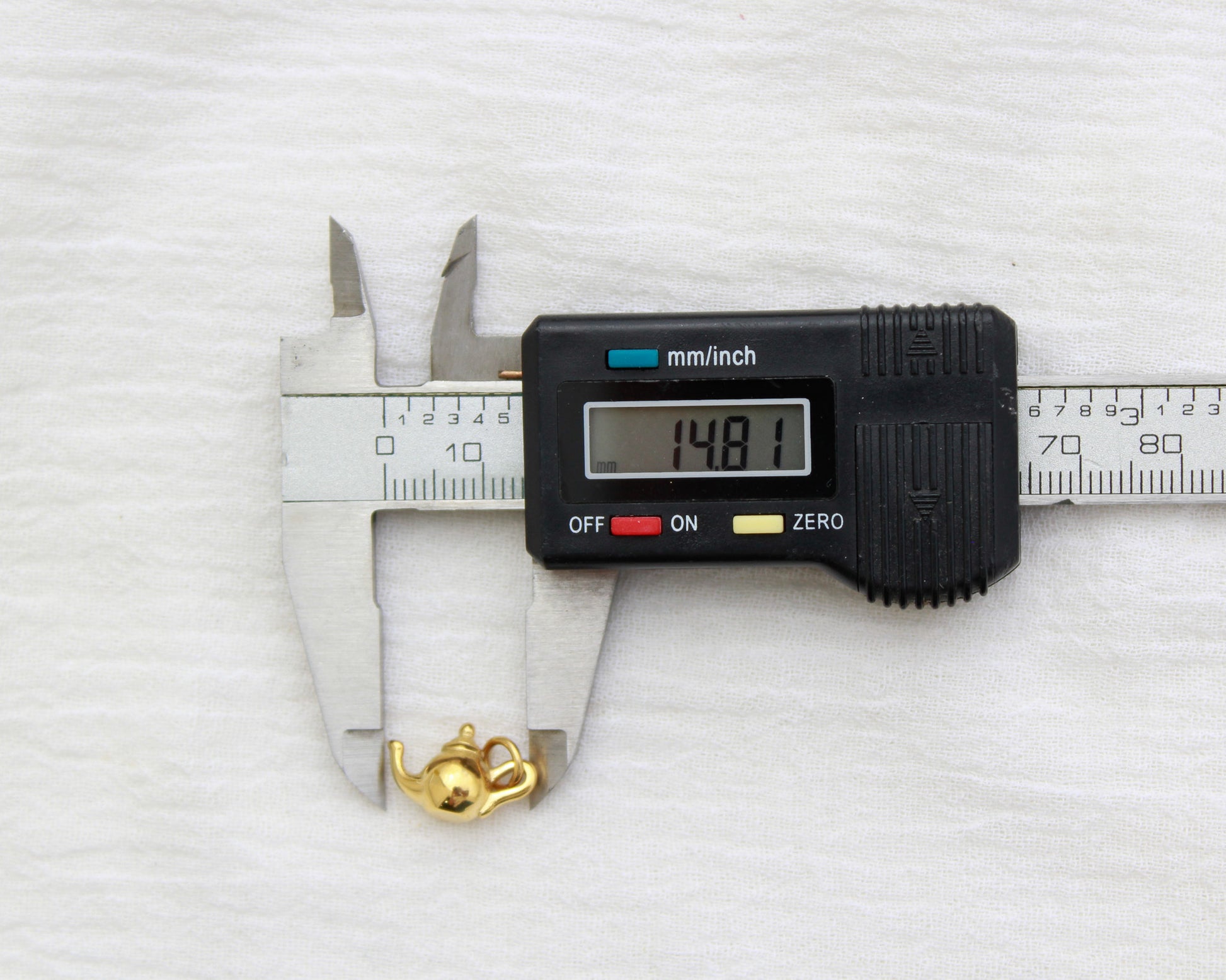 Teapot PVD Charm, CH342
