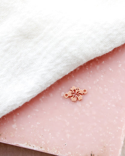 Hibiscus Flower Connector, CN479