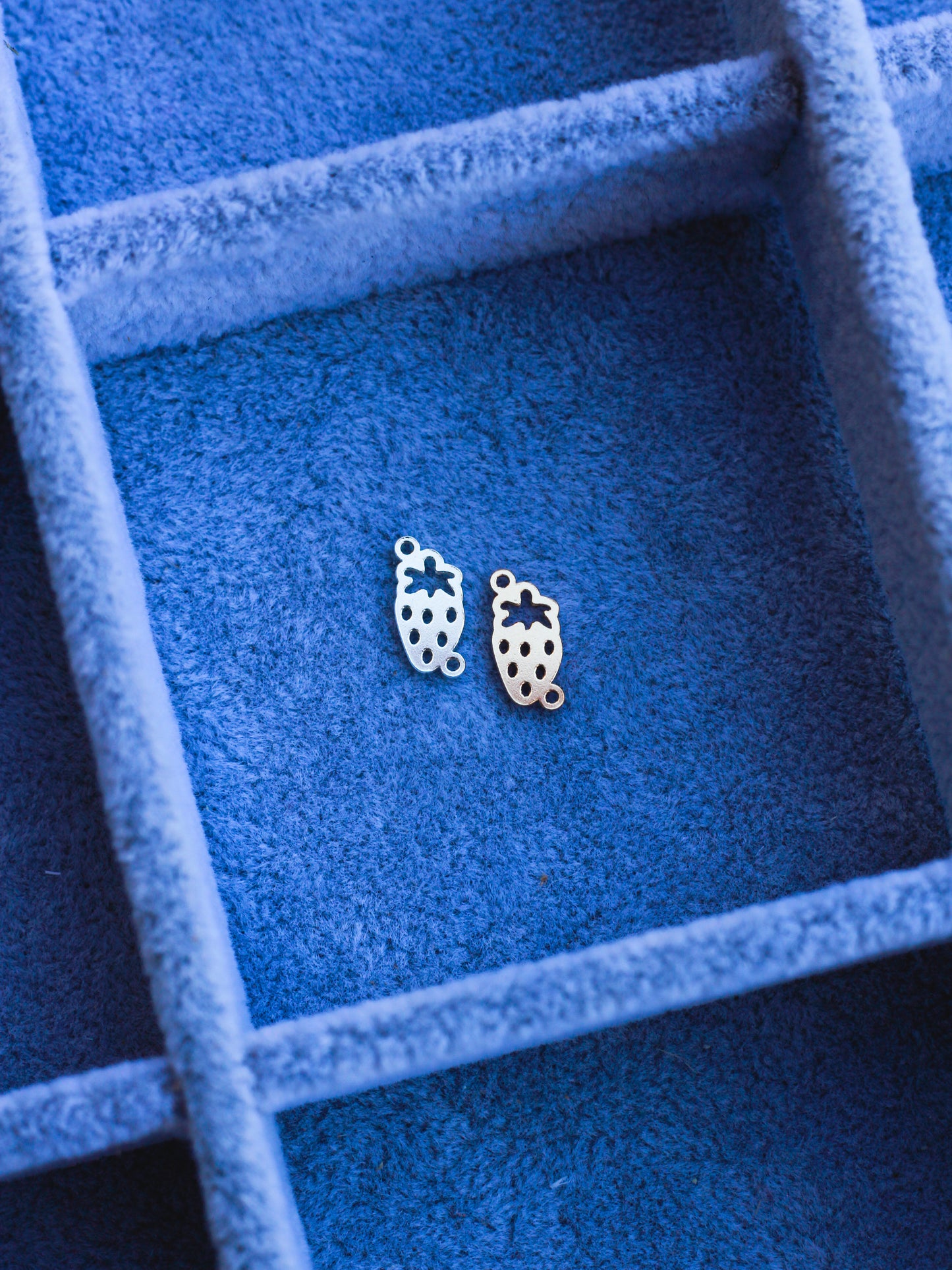 Strawberry Connector, CN250