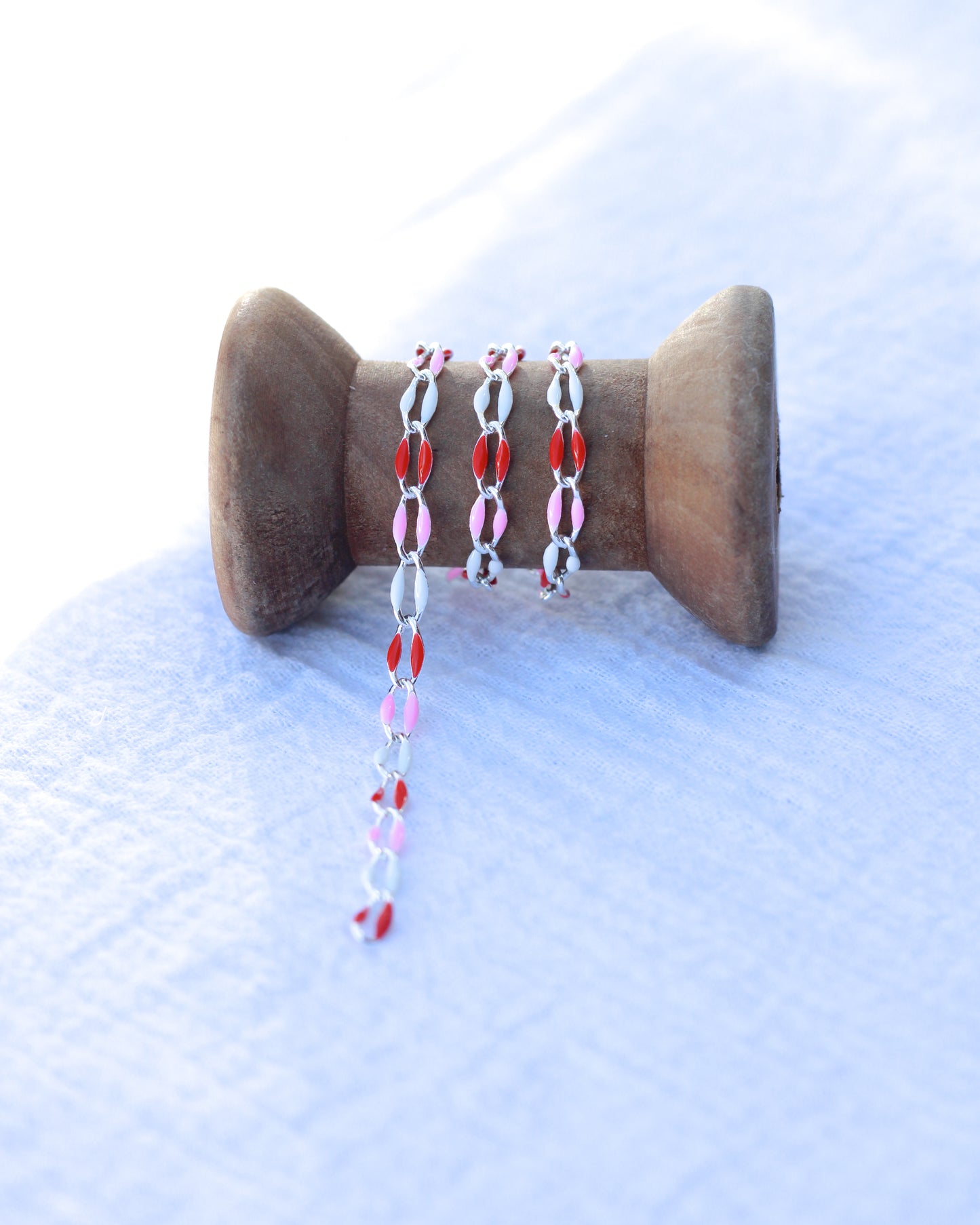 Red, pink, white enamel chain, SP139