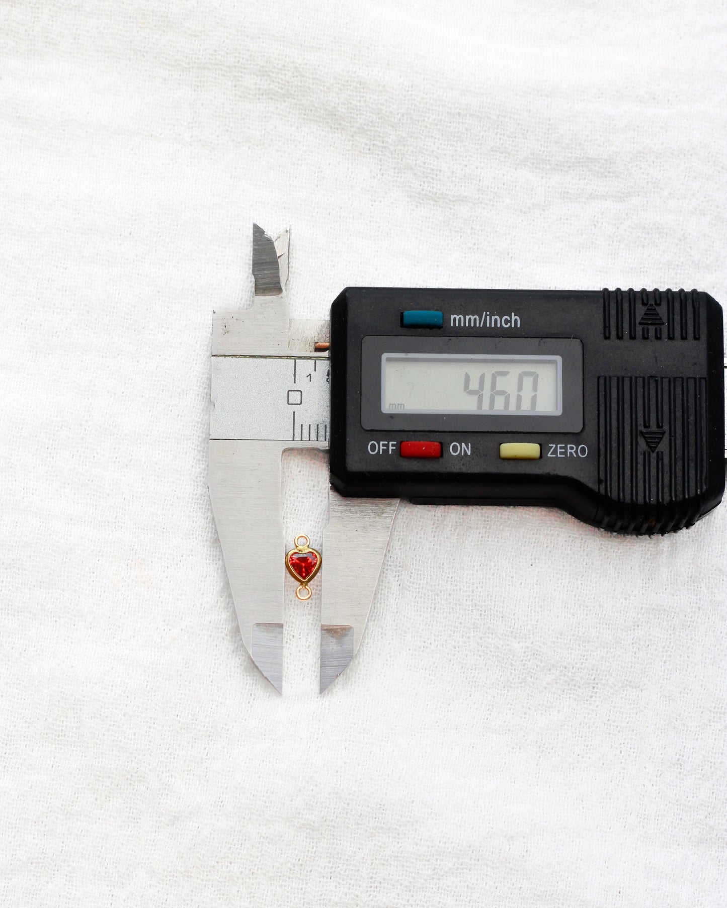 4mm Vertical Heart Shaped Birthstone Connector, CN339