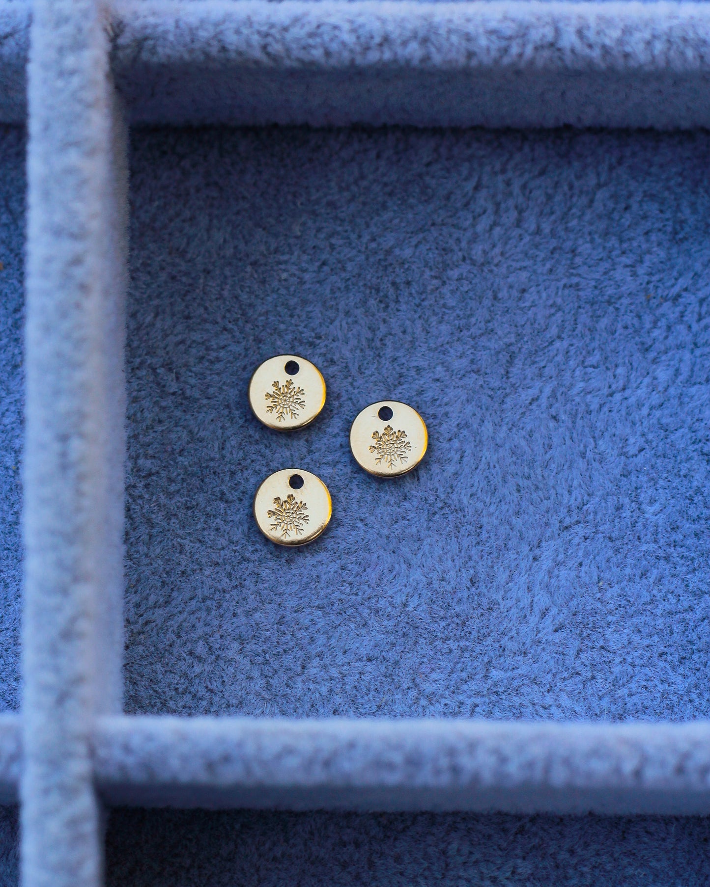 6.3mm Snowflake Charm, CH05