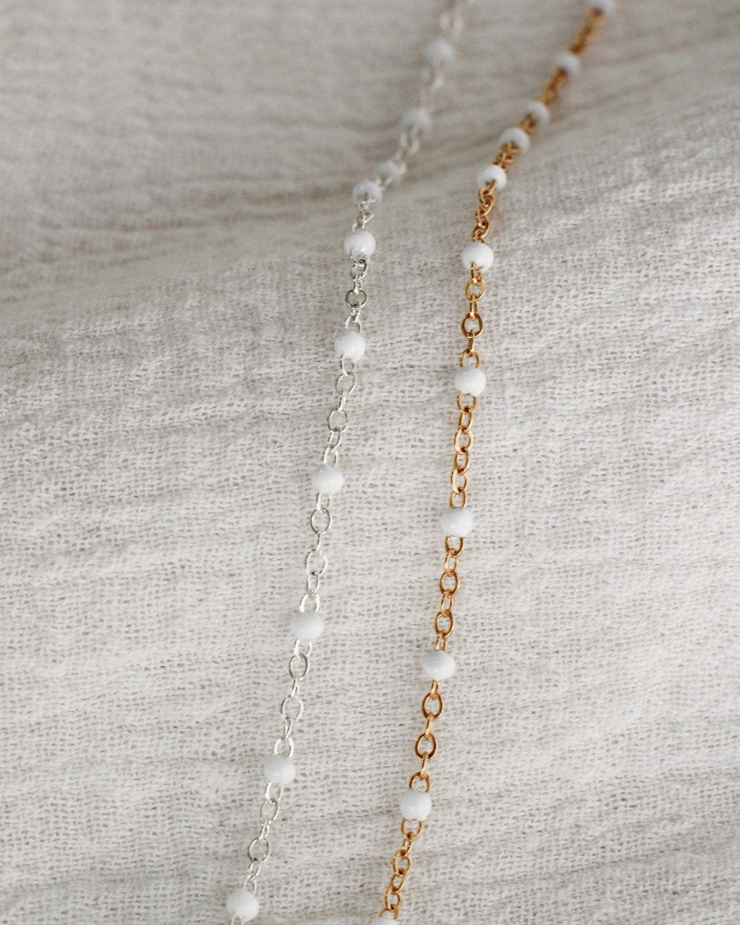 1.7mm Flat Cable Chain with White Dots, G72, S72