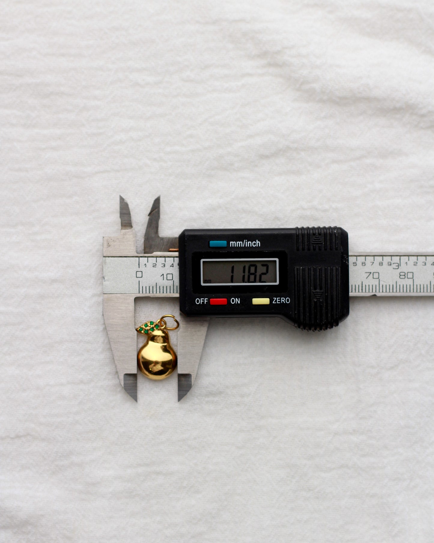 18mm Pear PVD Charm with Rhinestones, CH413