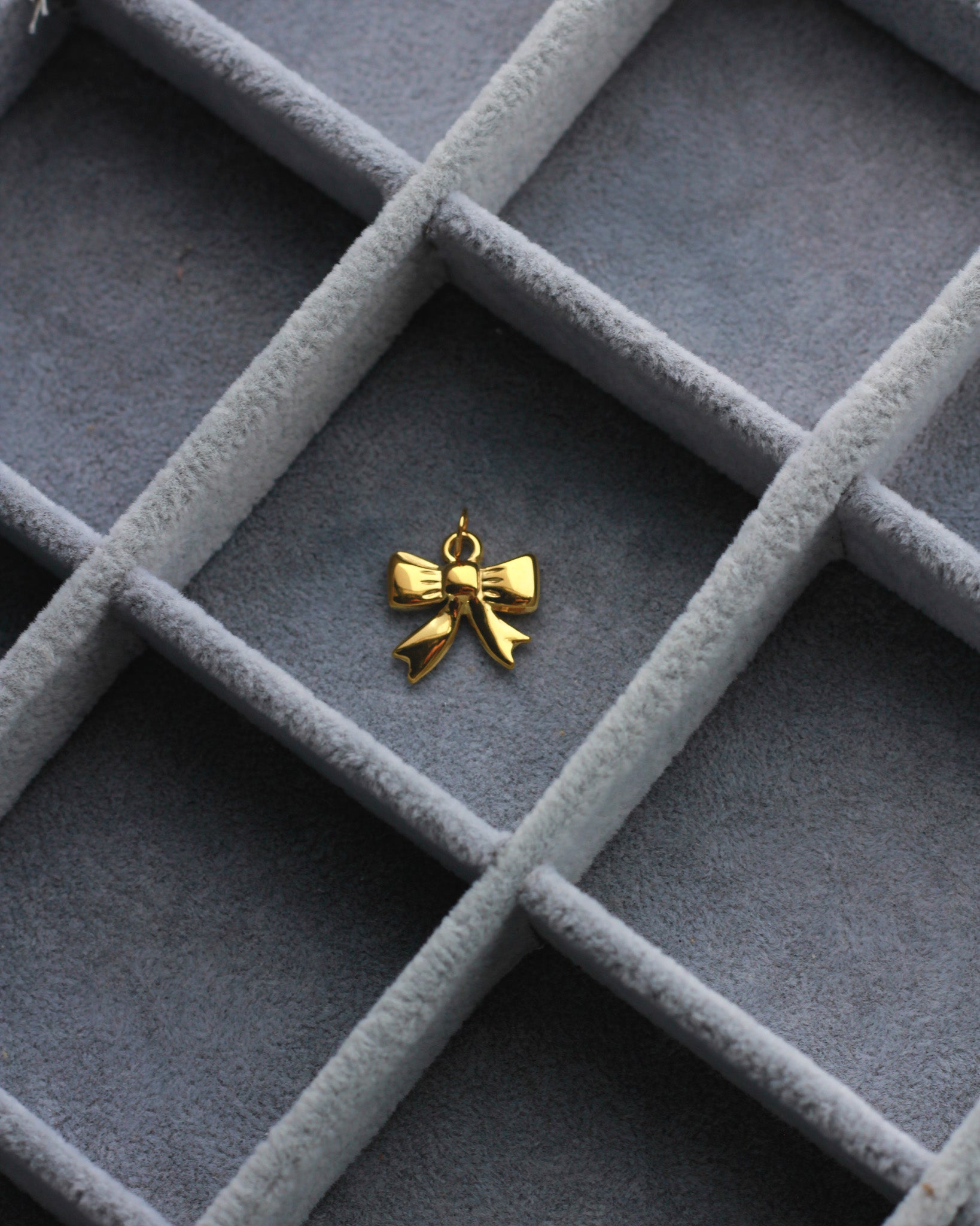 17mm Bow PVD Charm, CH422