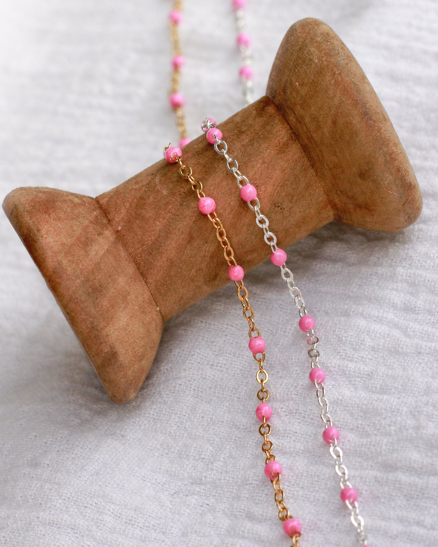 1.7mm Flat Cable Chain with Pink Enamel Dots, G73, S73