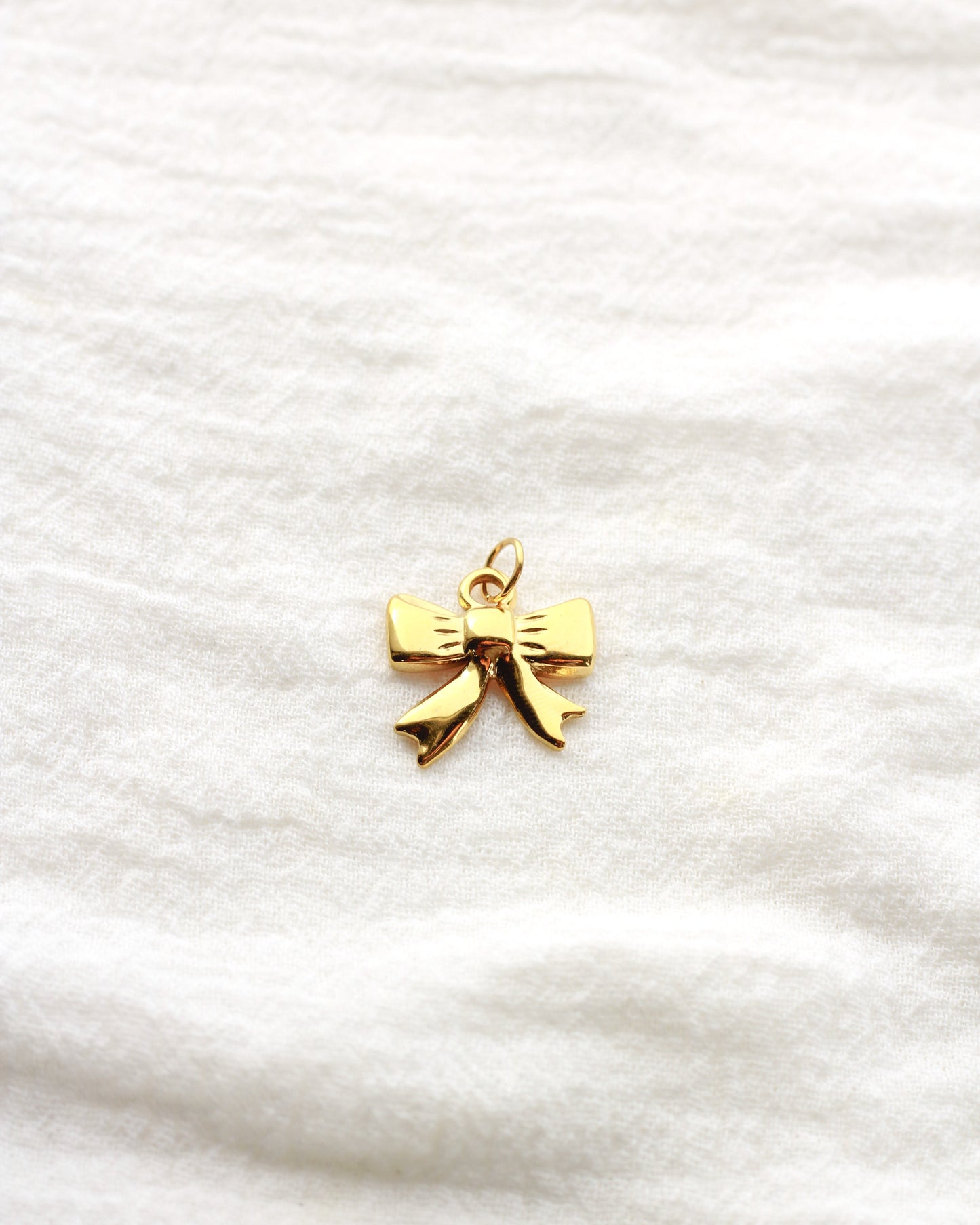 17mm Bow PVD Charm, CH422