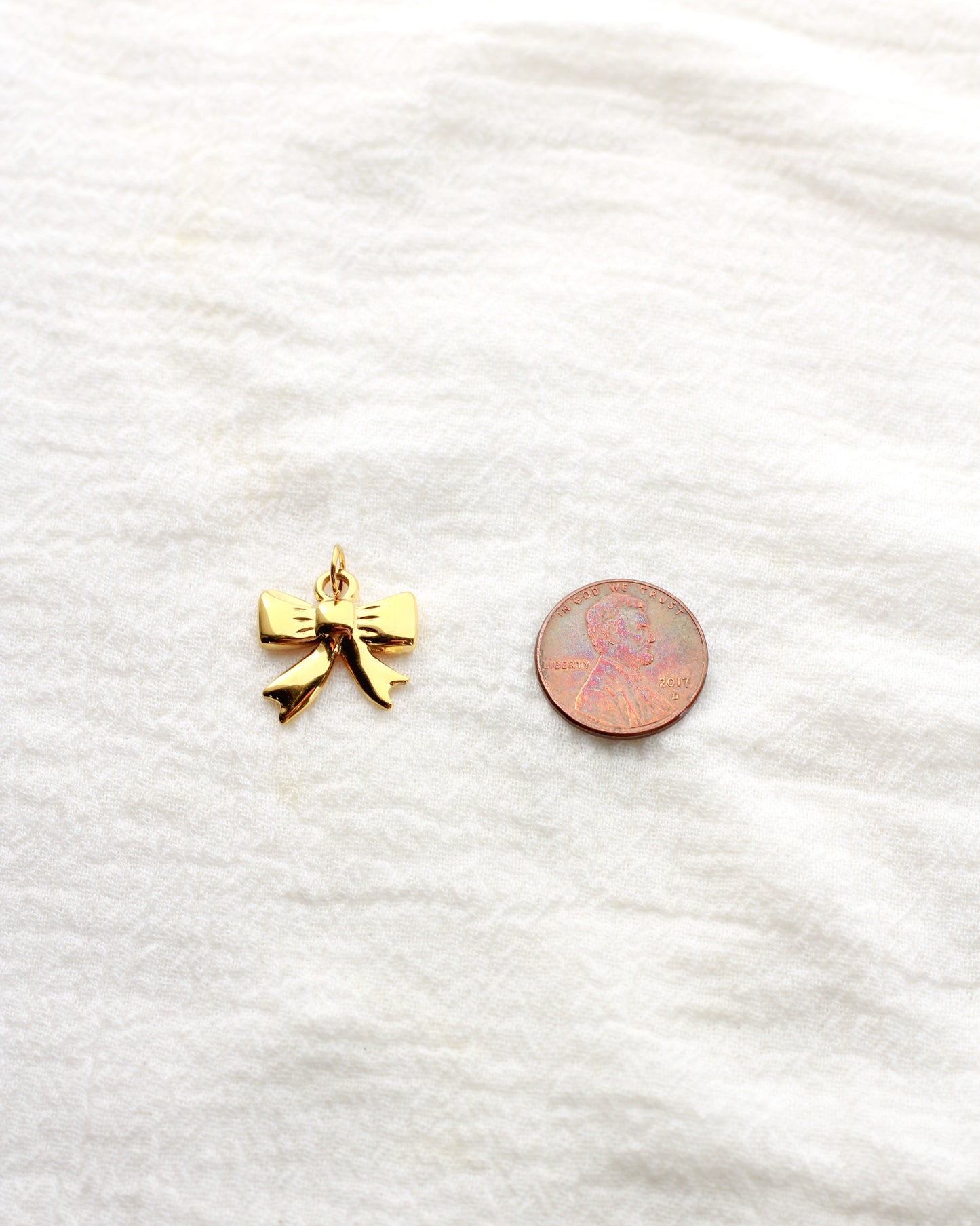 17mm Bow PVD Charm, CH422