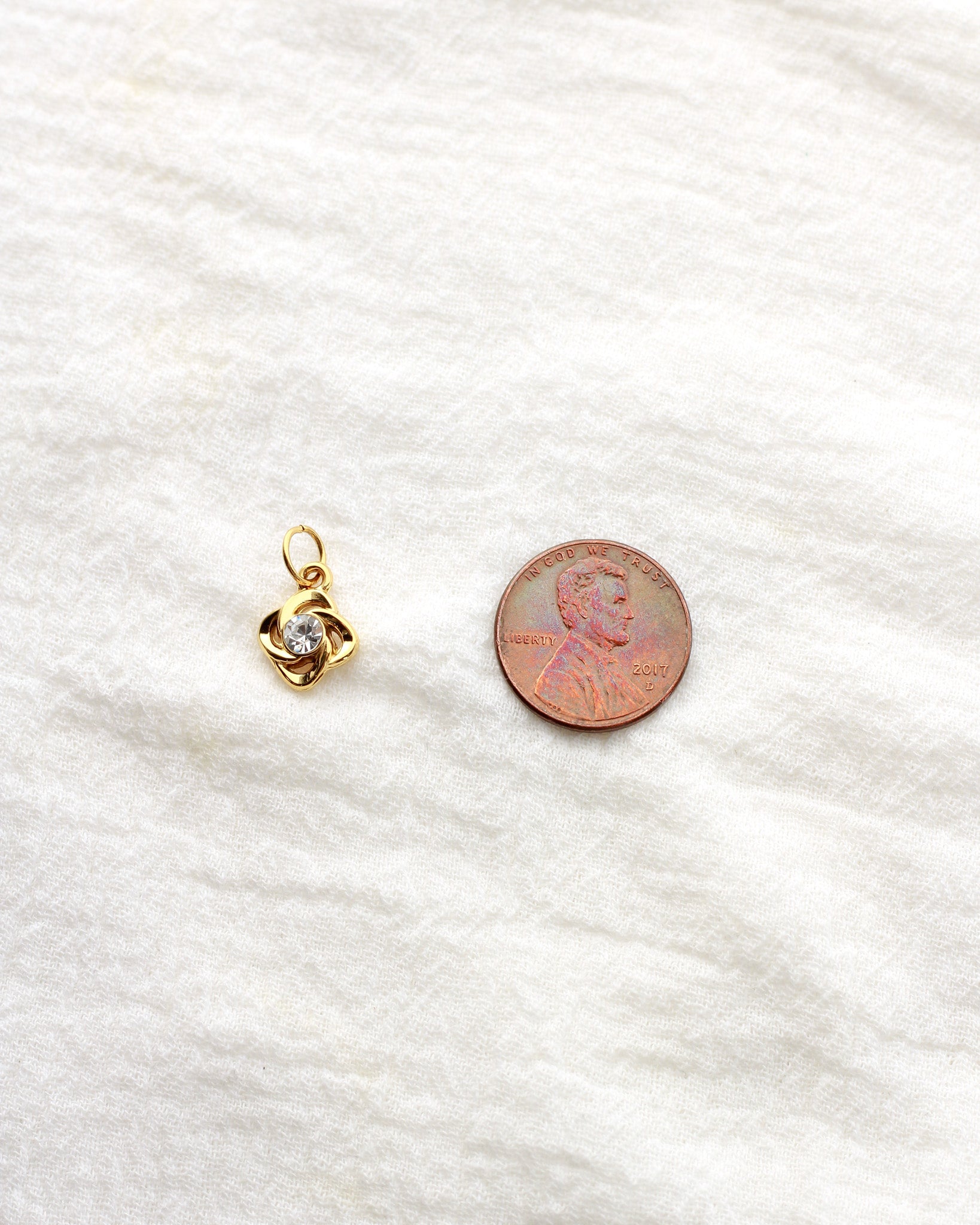 13mm Knot with Zircon PVD Charm, CH420