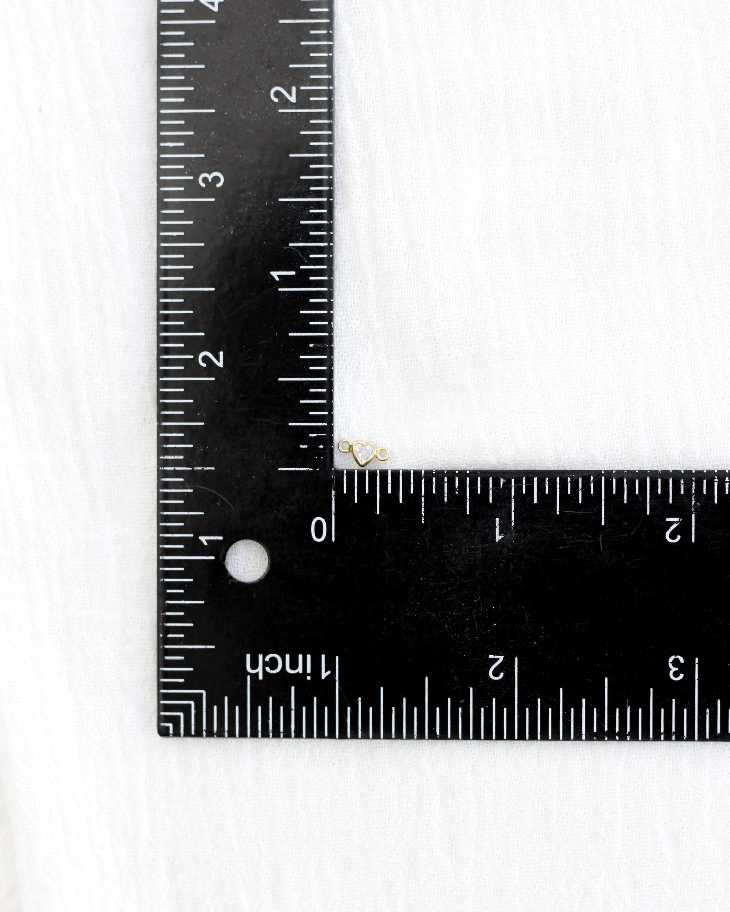 3mm Horizontal Heart Bezel Connector, CN336