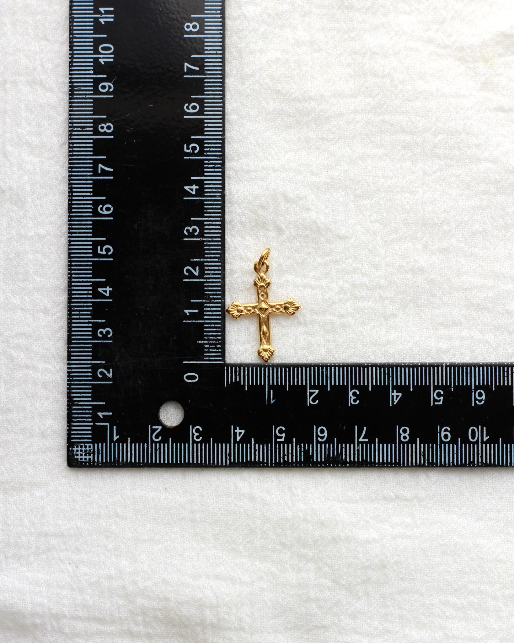 25mm Flared Edge Cross PVD Charm, CH424