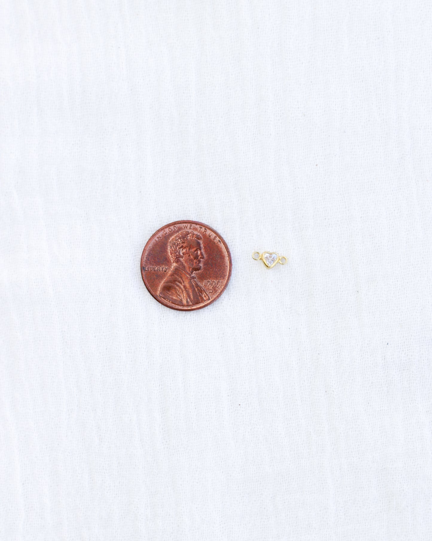 3mm Horizontal Heart Bezel Connector, CN336