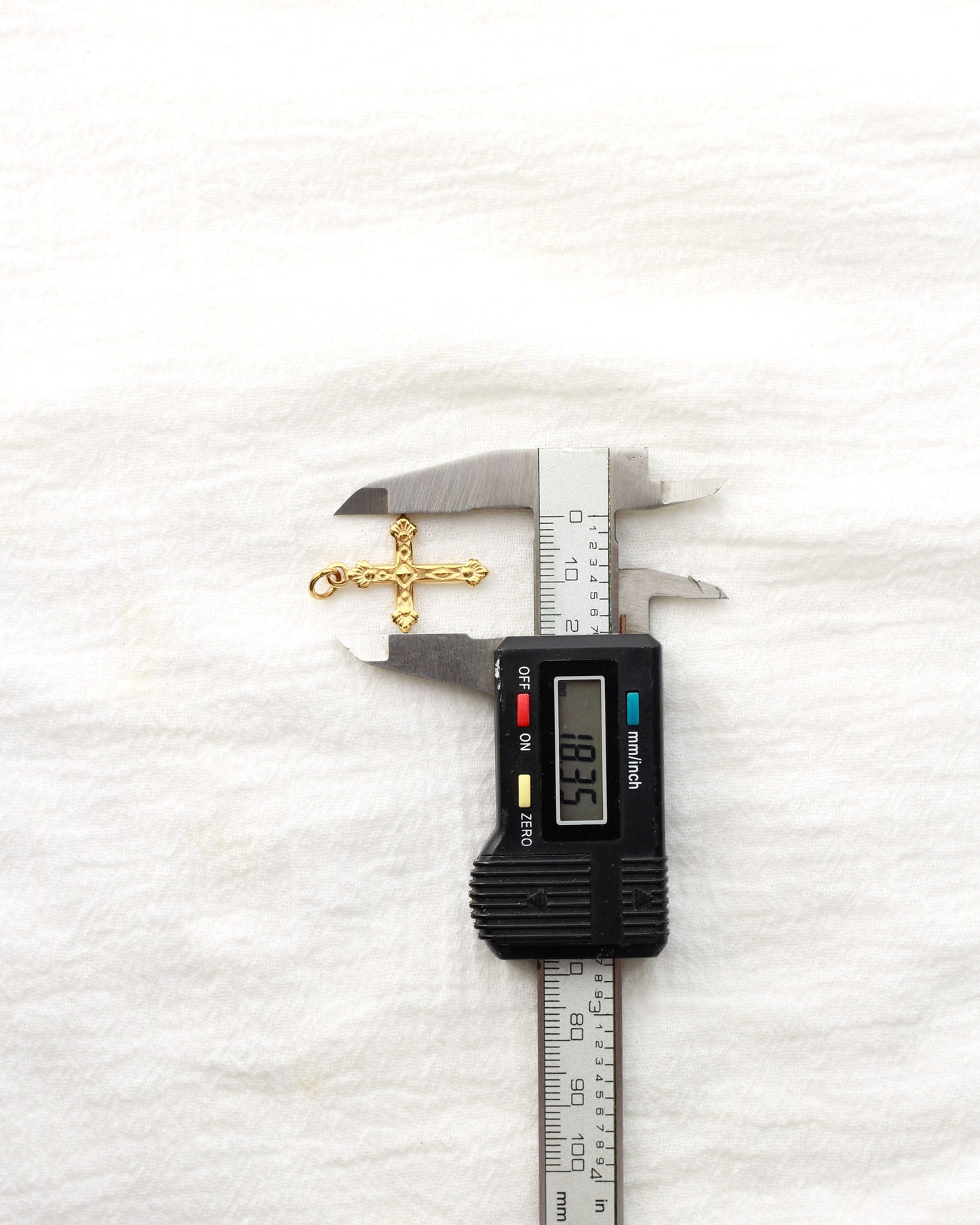 25mm Flared Edge Cross PVD Charm, CH424