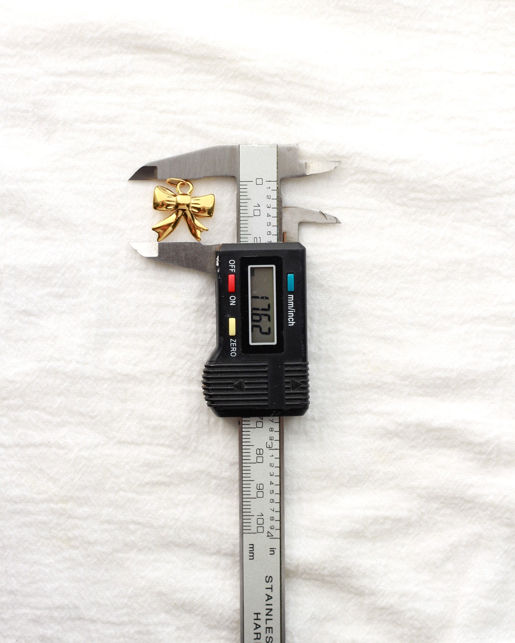 17mm Bow PVD Charm, CH422