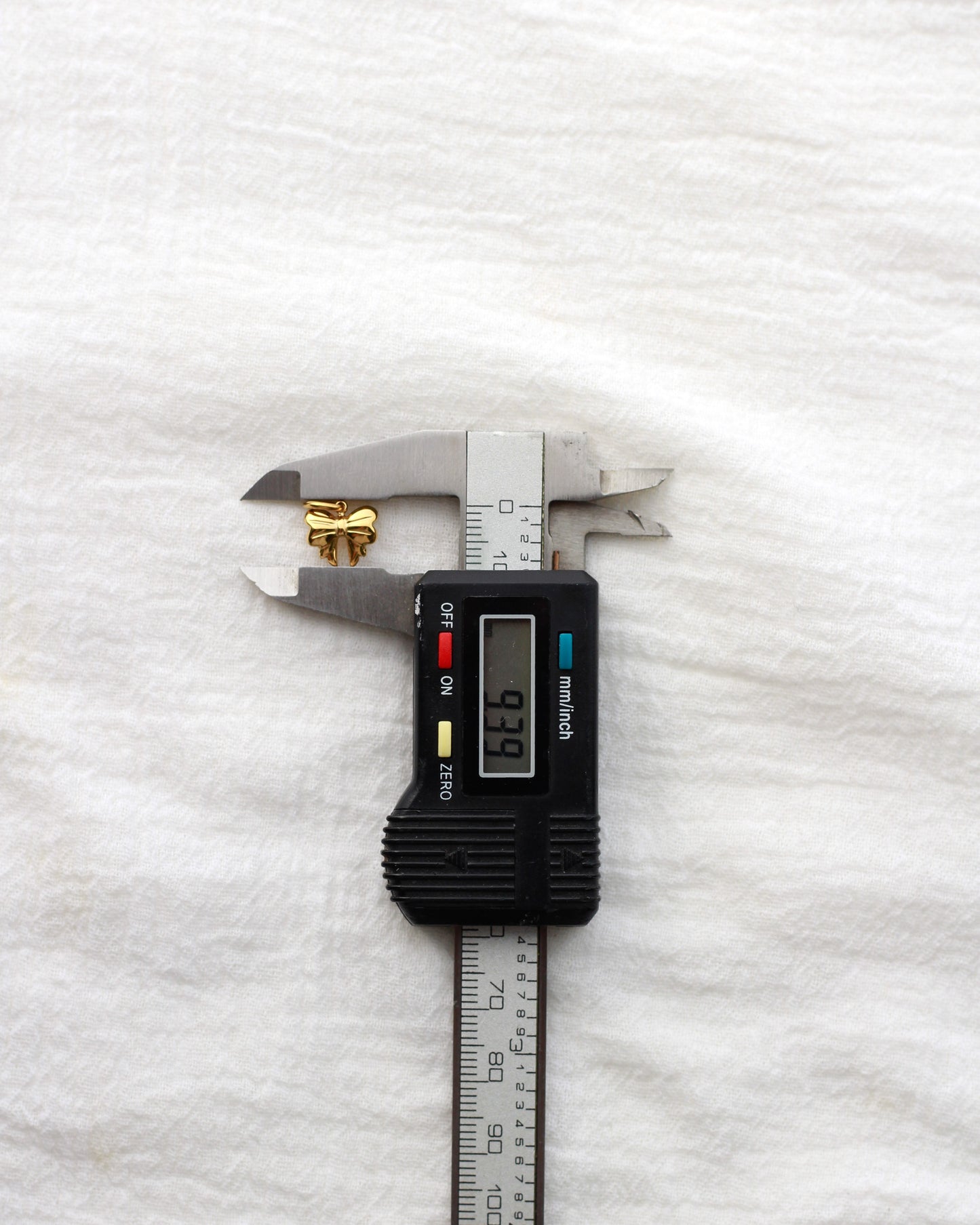 9mm Mini Bow PVD Charm, CH421