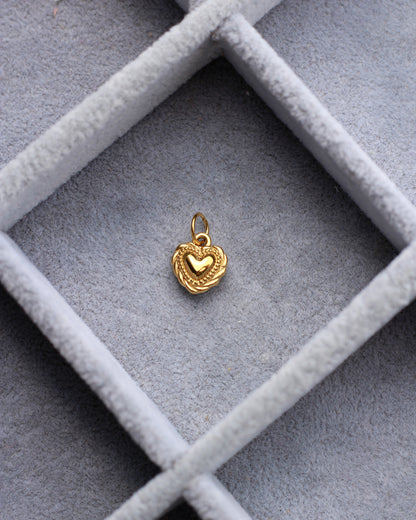 12mm Heart with Rope Outline PVD Charm, CH431