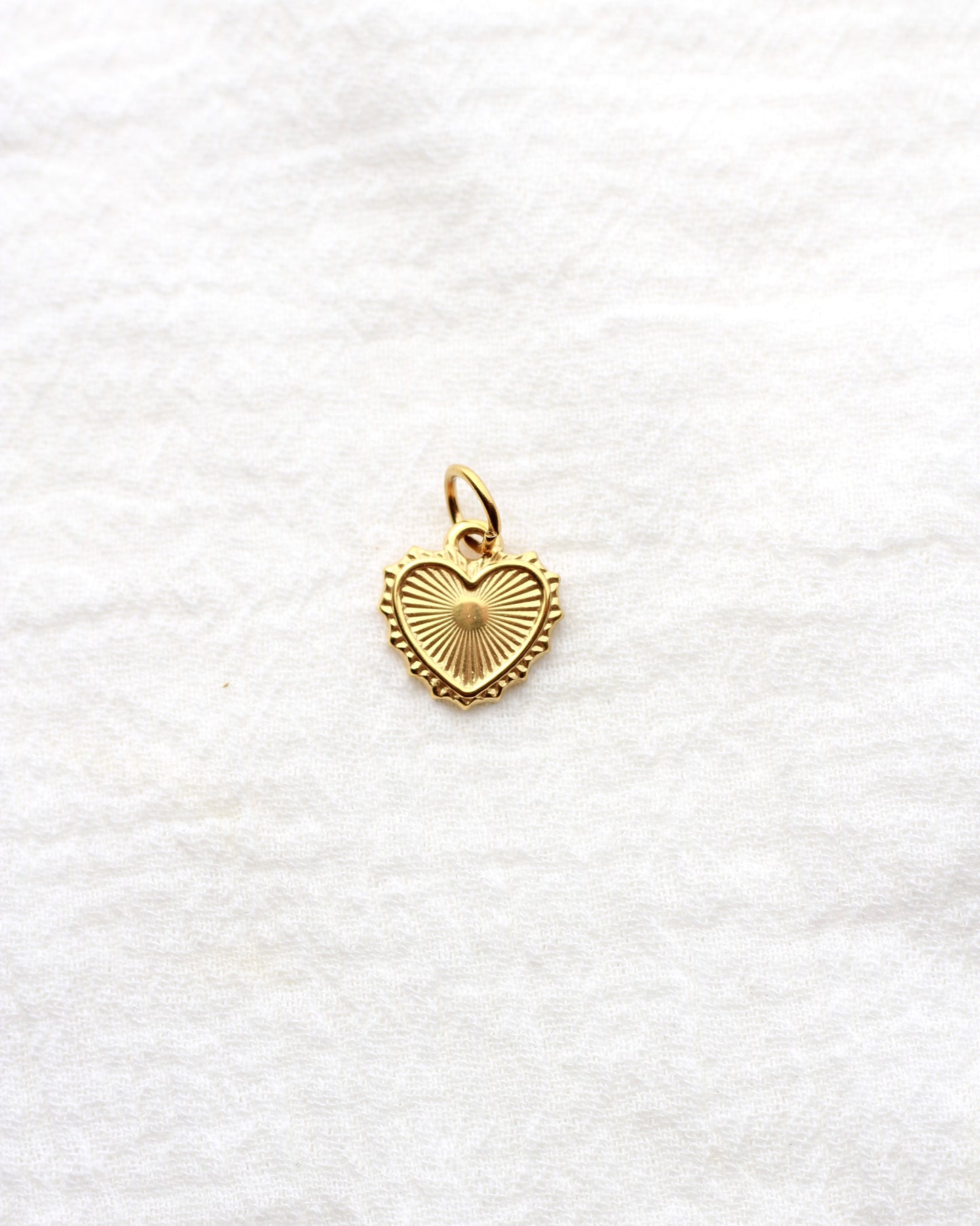 14mm Sunburst Heart PVD Charm, CH426