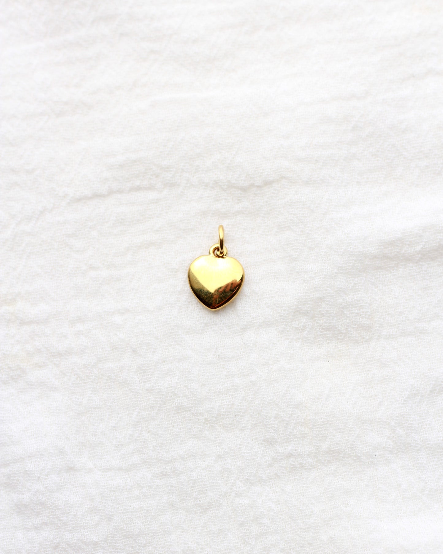 13mm Heart with Rhinestone Outline PVD Charm, CH433
