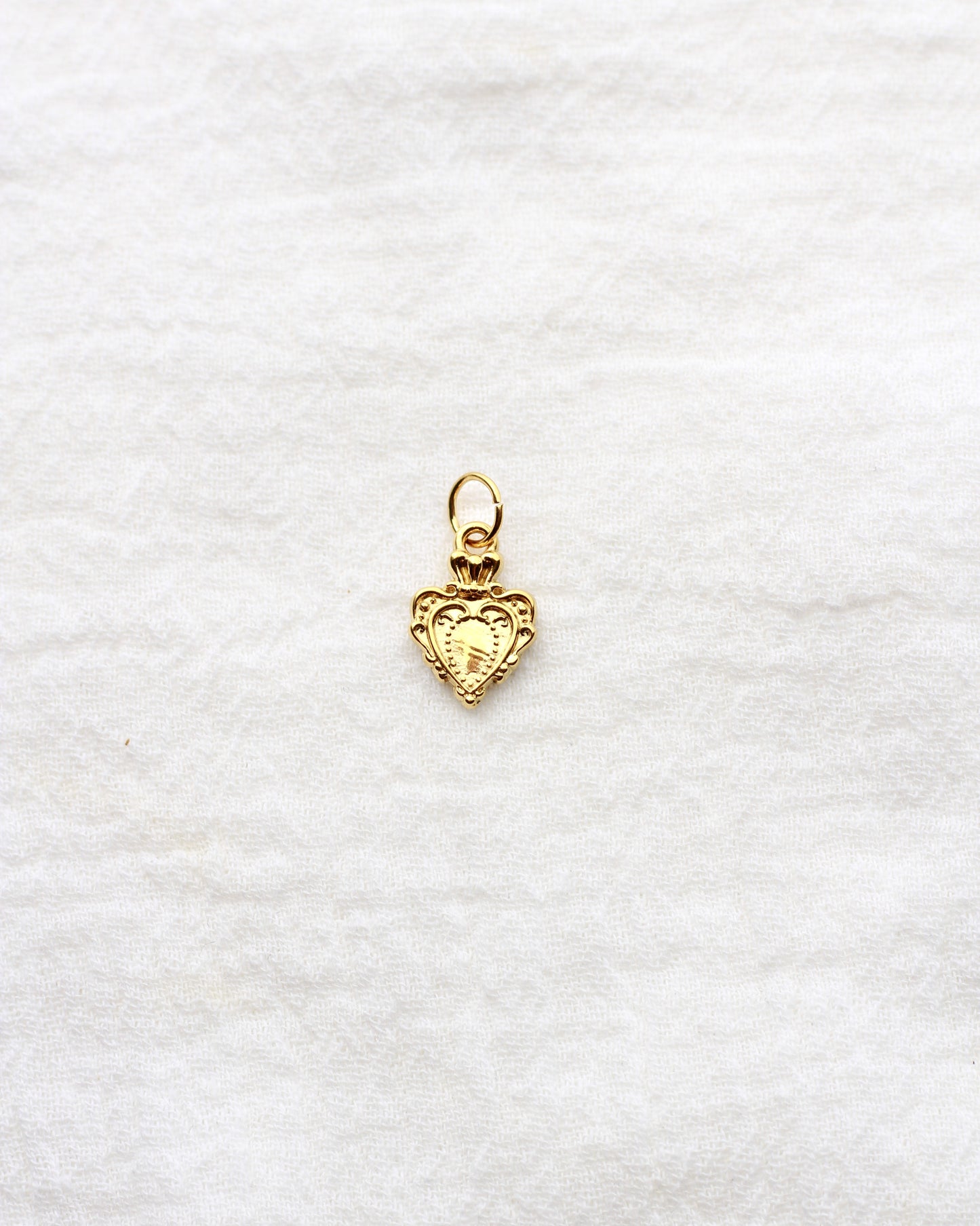 15mm Vintage Heart PVD Charm, CH432