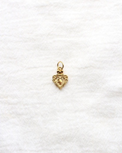 15mm Vintage Heart PVD Charm, CH432