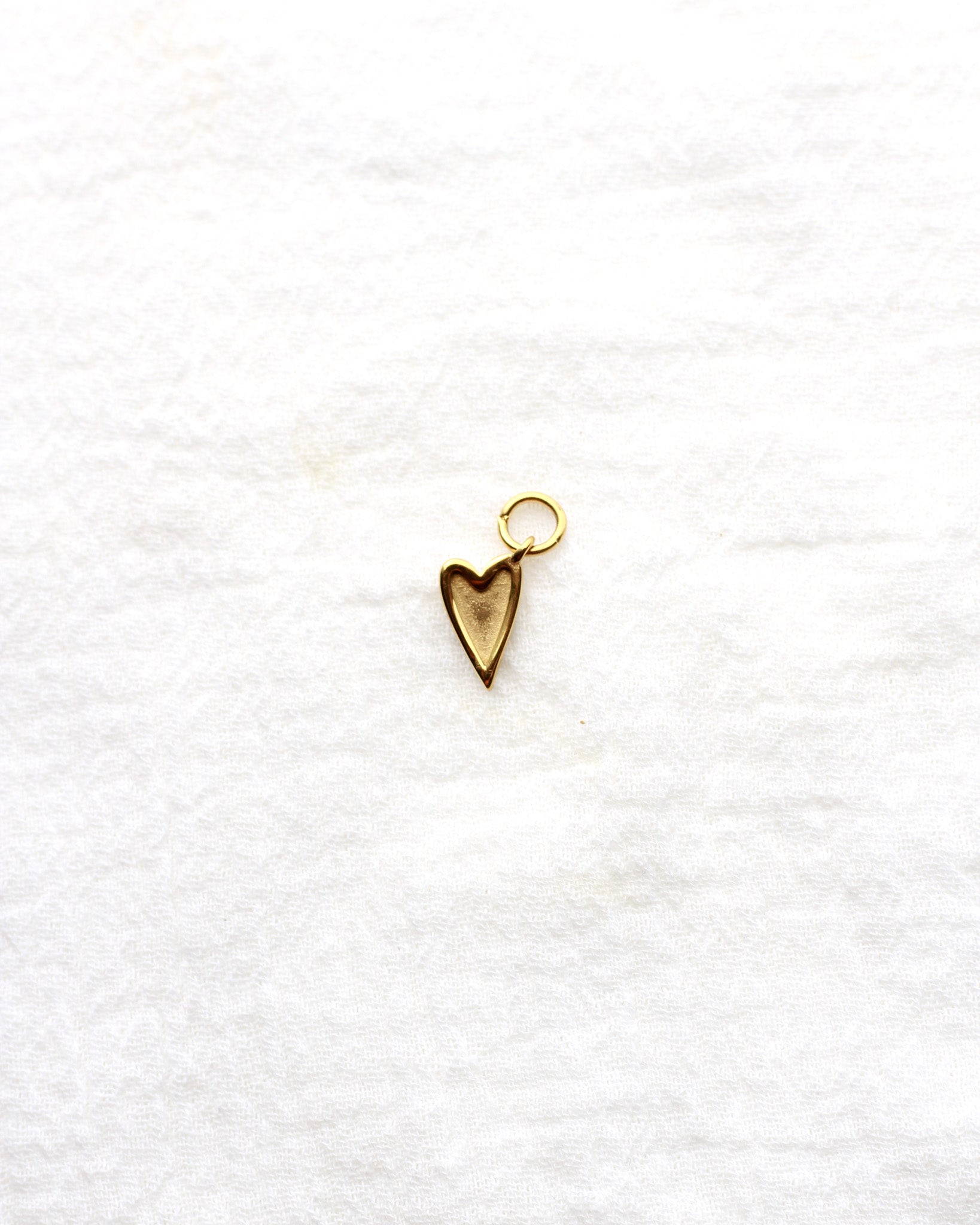 14mm Rhinestone Heart PVD Charm, CH429