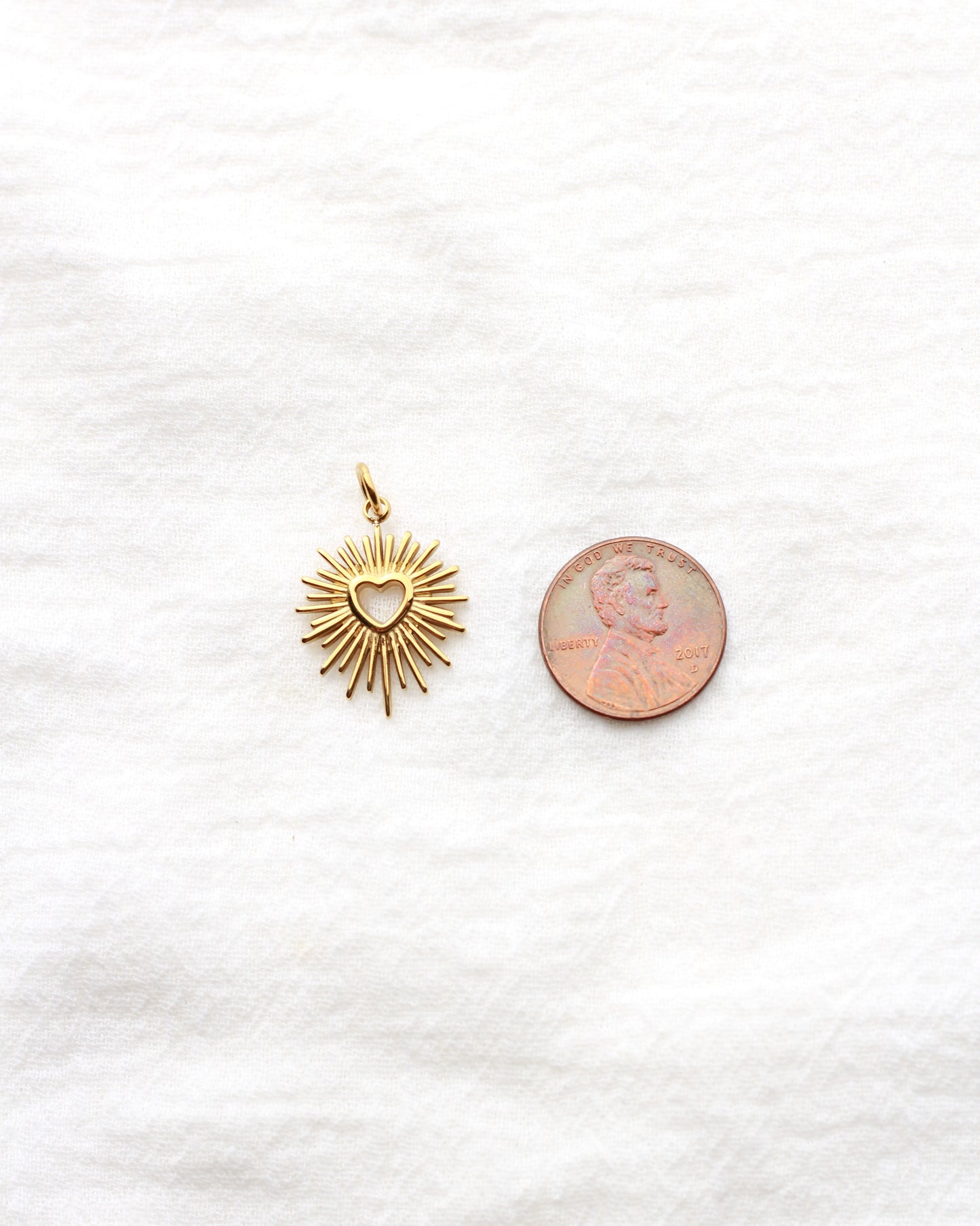 23mm Bursting Heart PVD Charm, CH427