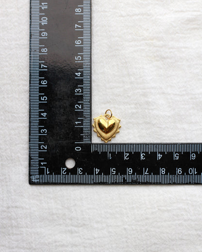 18mm Fluted Heart PVD Charm, CH428
