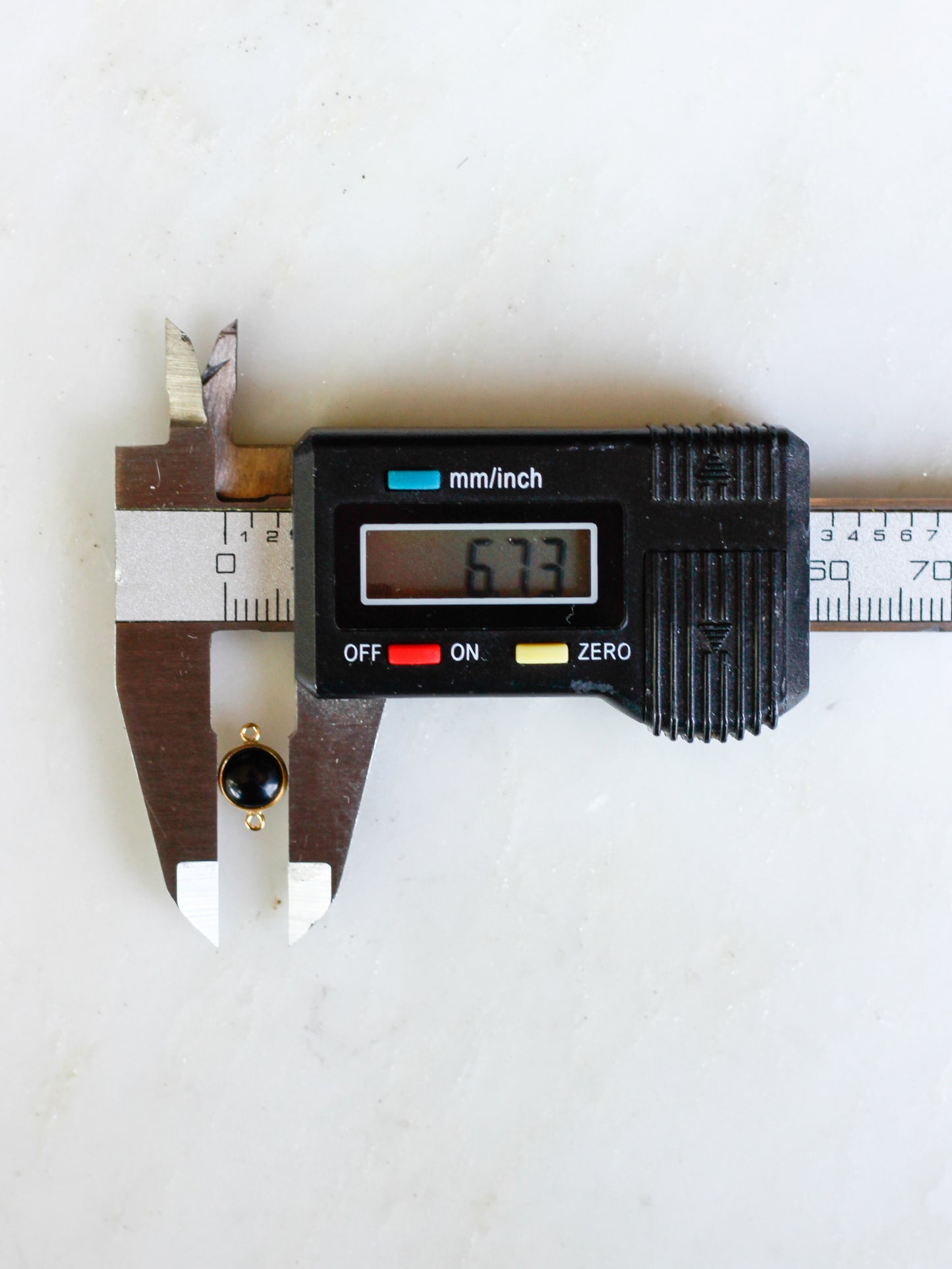 6mm Onyx Connector, CN201