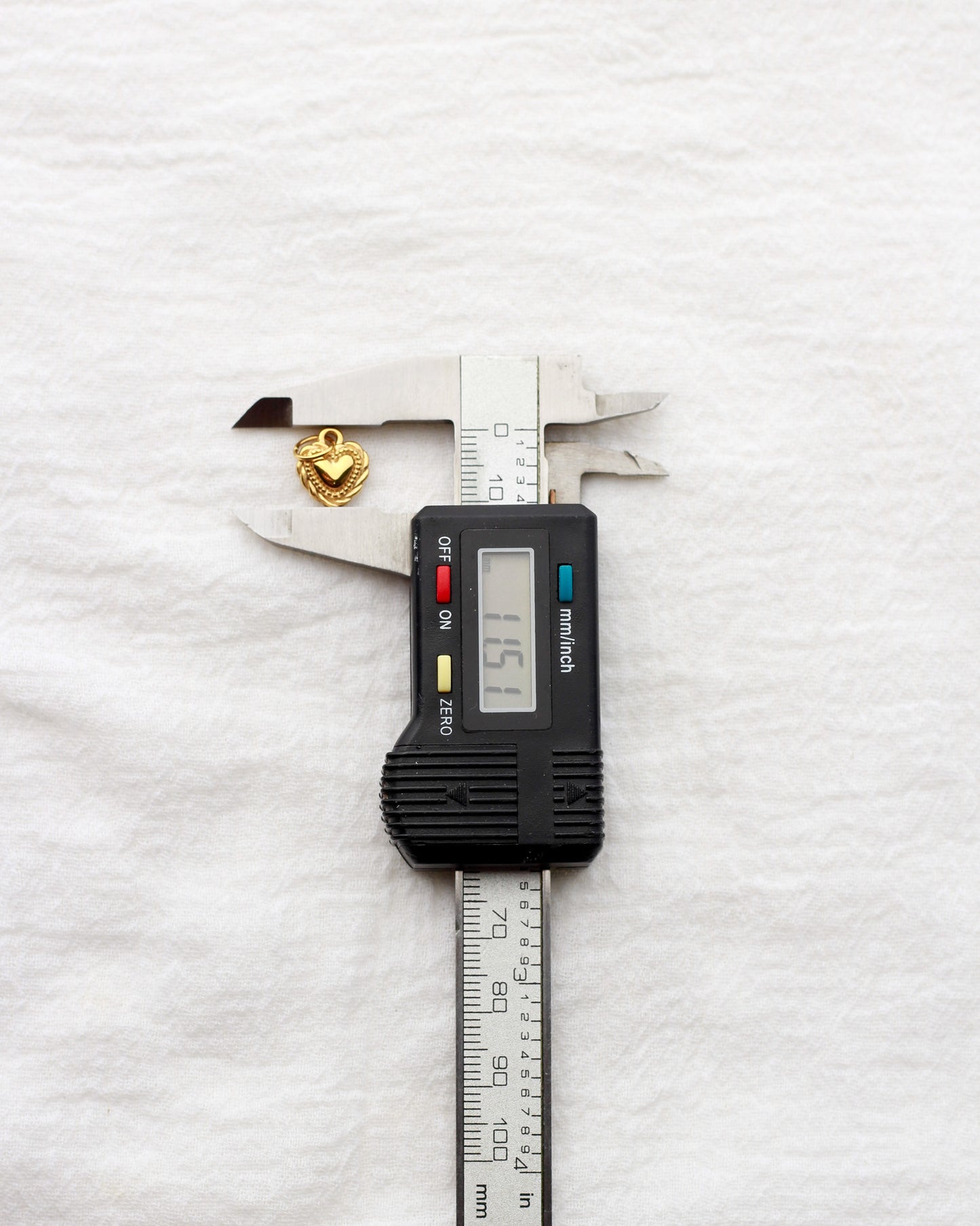 12mm Heart with Rope Outline PVD Charm, CH431