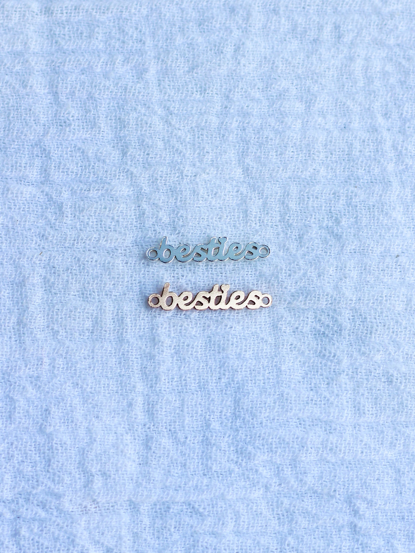 Besties with Heart Dot Connector, CN207