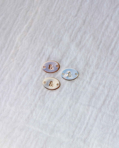 Ampersand Oval Connector, CN01