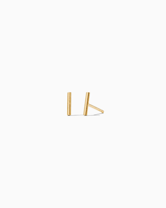 6mm Gold Bar Stud Earrings, E13