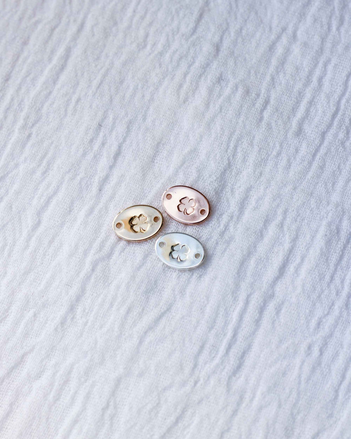 Clover Oval Connector, CN01