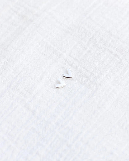 6mm Gold Heart Stud Earrings, E9