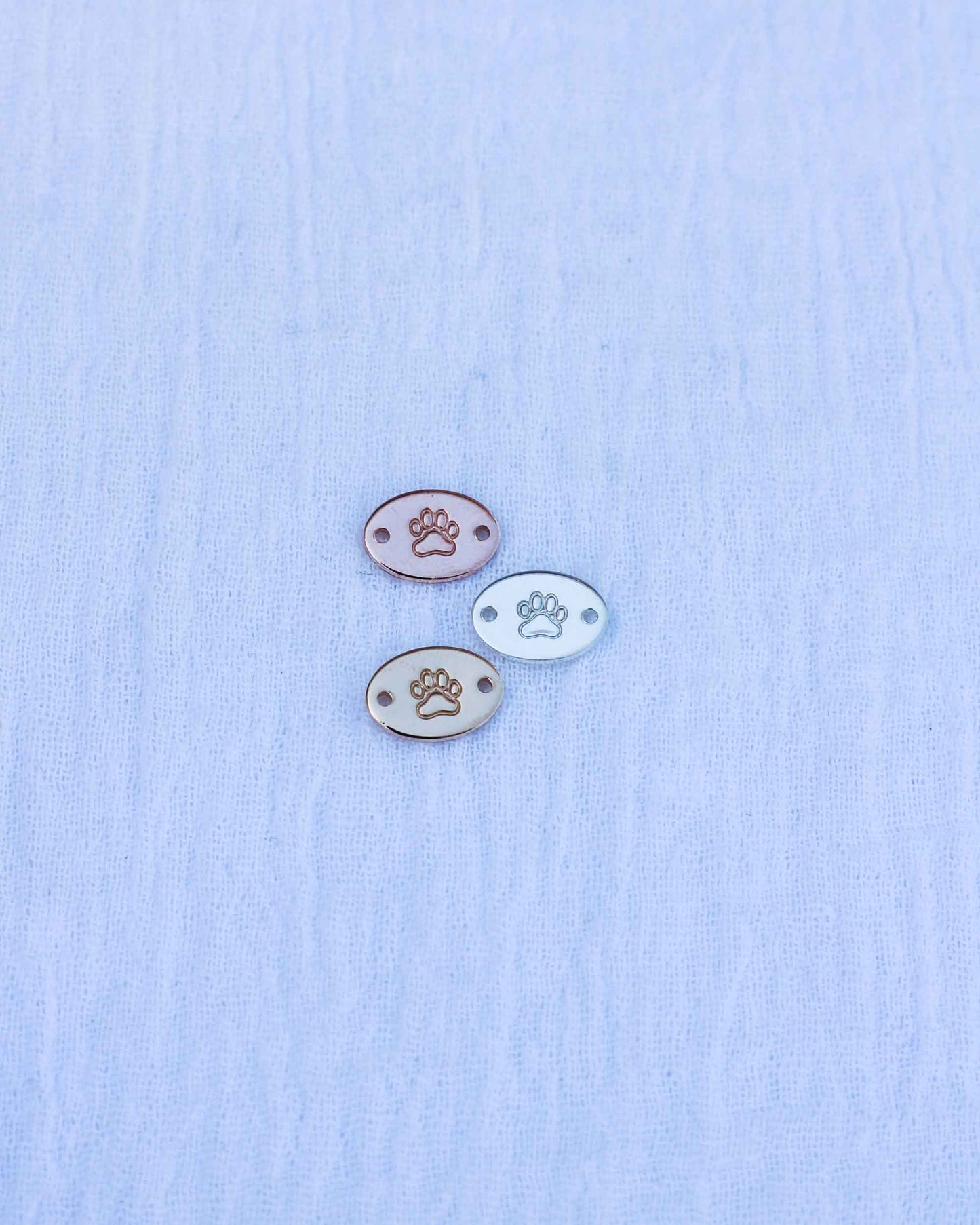 Paw Print Oval Connector, CN01