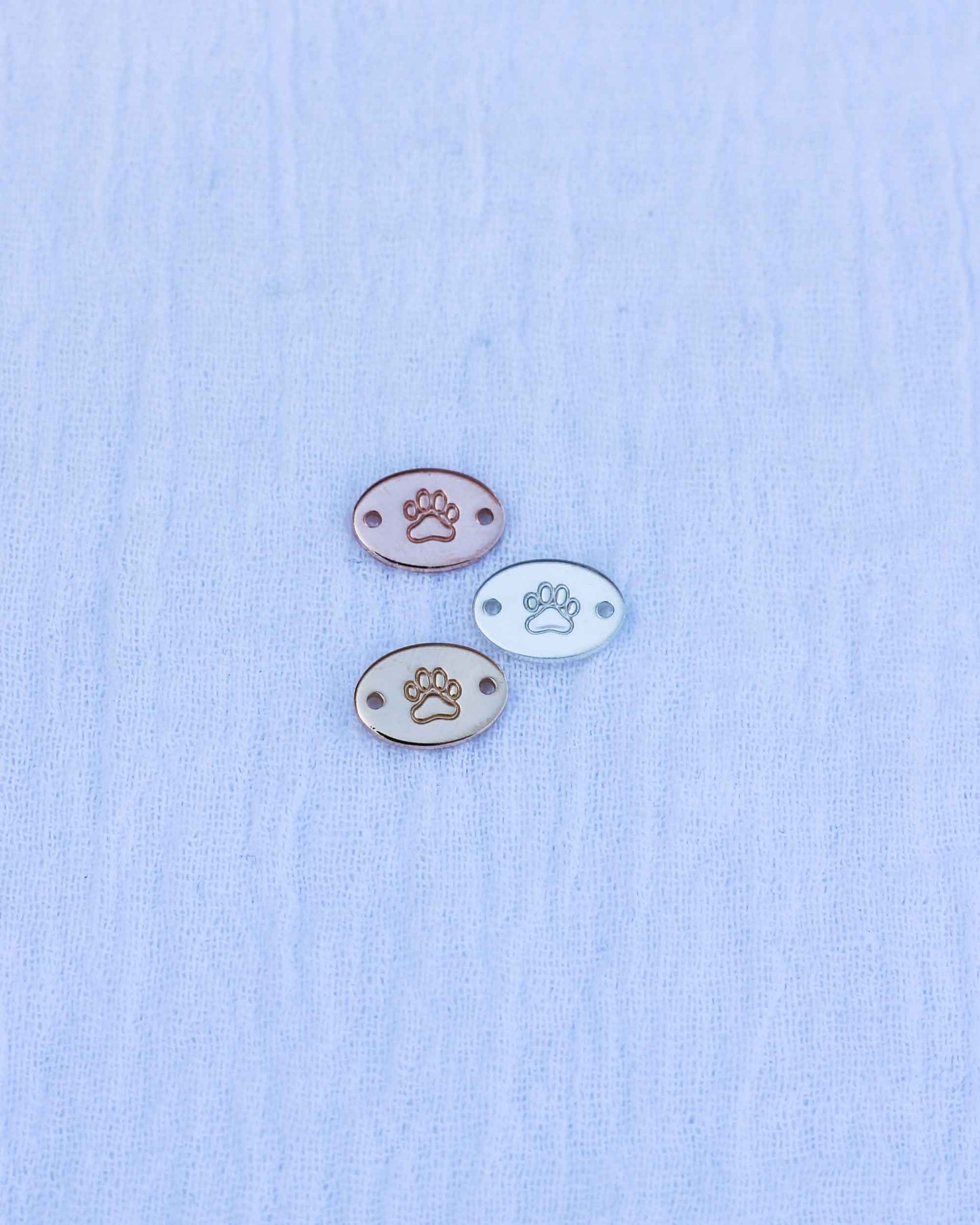 Paw Print Oval Connector, CN01