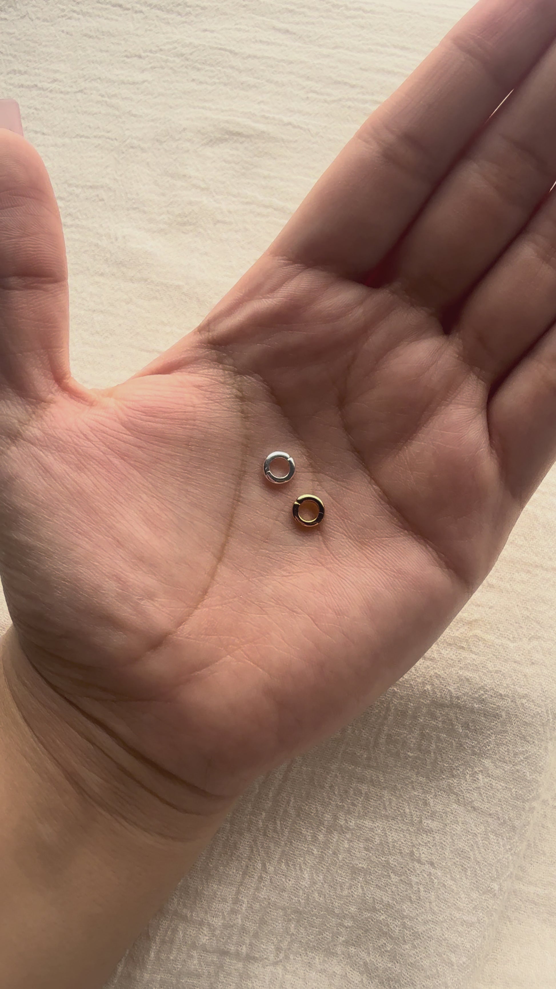 7.6mm Plain Circle Charm Enhancer, F20