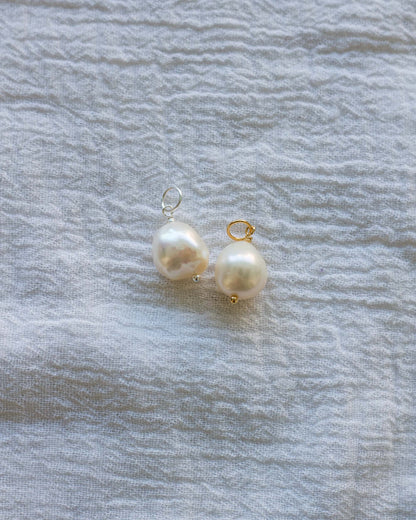 Freshwater Baroque Shape Pearl Charm, CH39